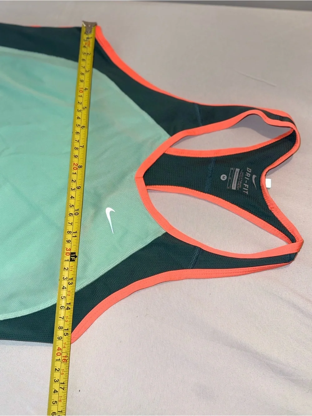 Nike Dri-Fit Women Green/Teal athletic Activewear Razorback Tank Top Size Medium